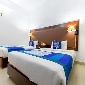 Hotel Oyo 7188 Ajantha Regency Kochi